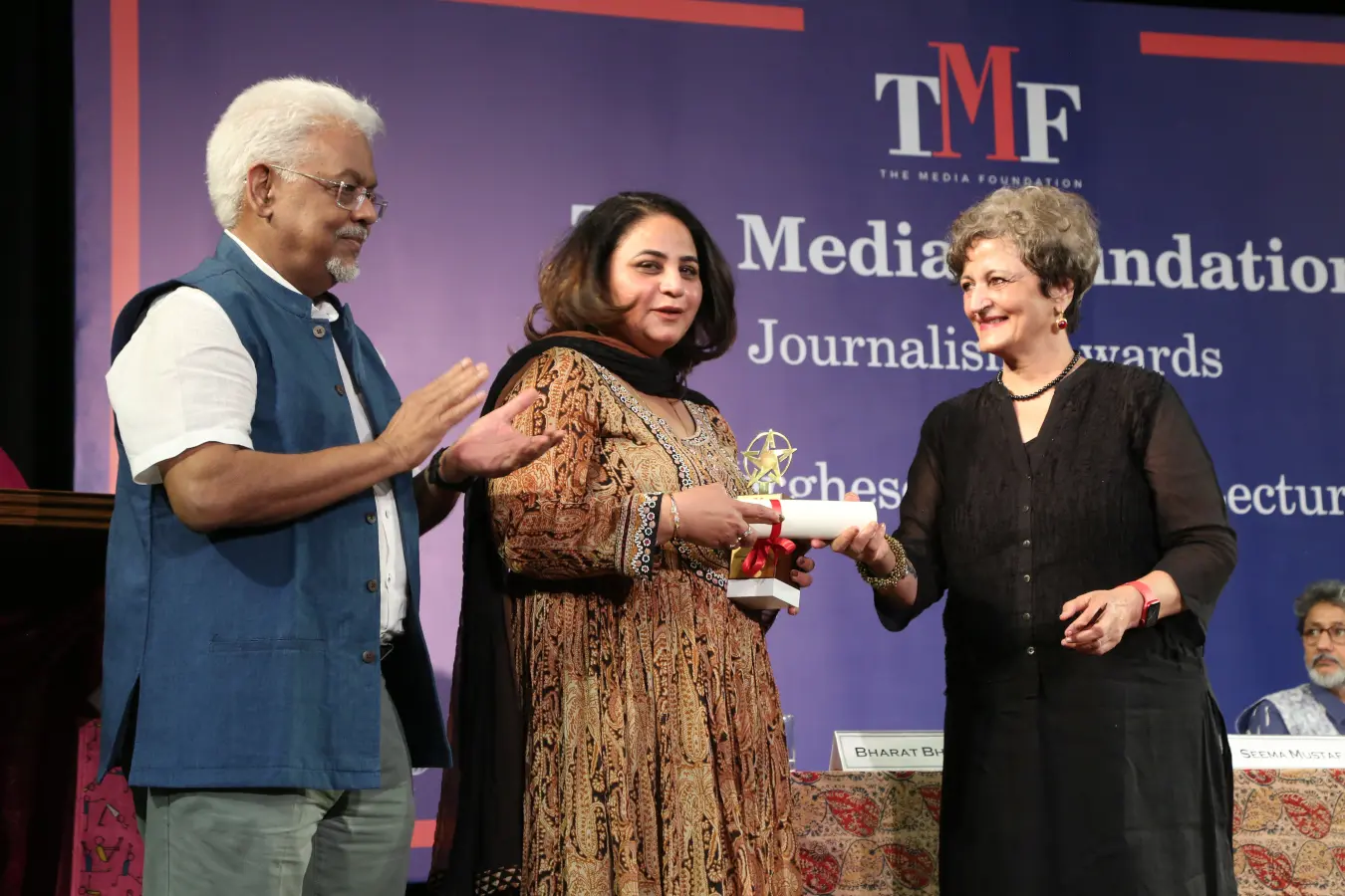 Ritika Chopra of The Indian Express receives the Chameli Devi Jain Award for Outstanding Woman Media Person of the Year 2023